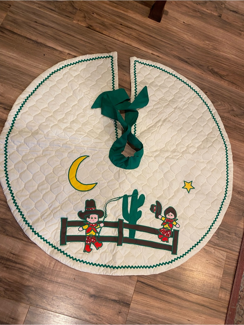 Western Tree Skirt in Cream and Green- Handmade for Texas